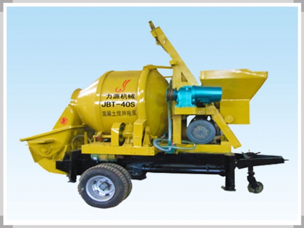 混凝土攪拌拖泵多少錢(qián)？哪家好？